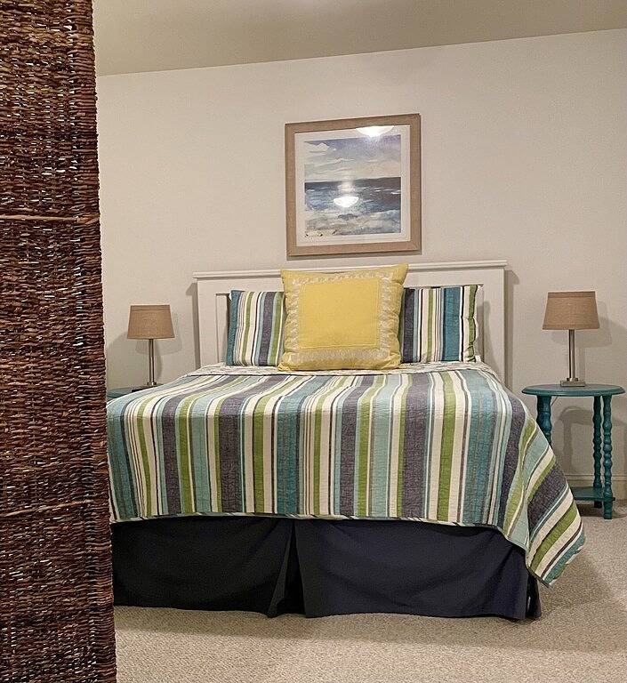 Wunderschöne Seeufer Vermietung mit natürlichen Sandstrand 6 Schlafzimmer / 3 Badezimmer in Lake Gaston