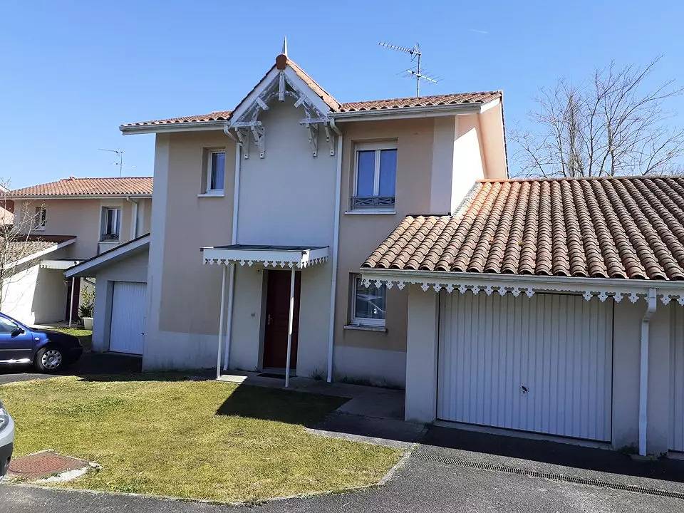 019 - Environnement calme pour cette maison pouvant accueillir 4 personnes in Soulac-sur-Mer, Parc naturel régional du Médoc
