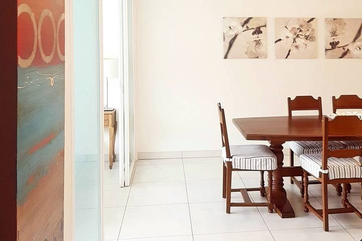 Vacation rental for 4 people, with balcony in Swiss Alps