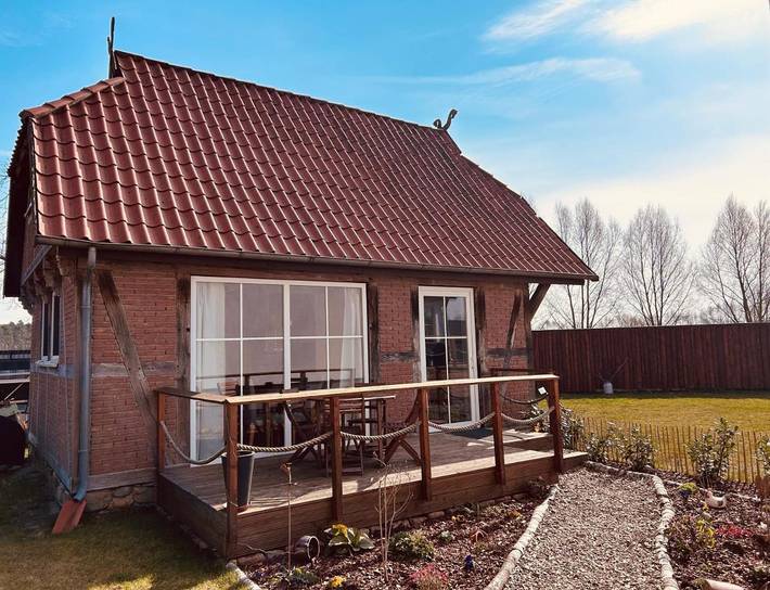 Ferienhaus für 4 Personen, mit Balkon und Terrasse sowie Garten und Sauna