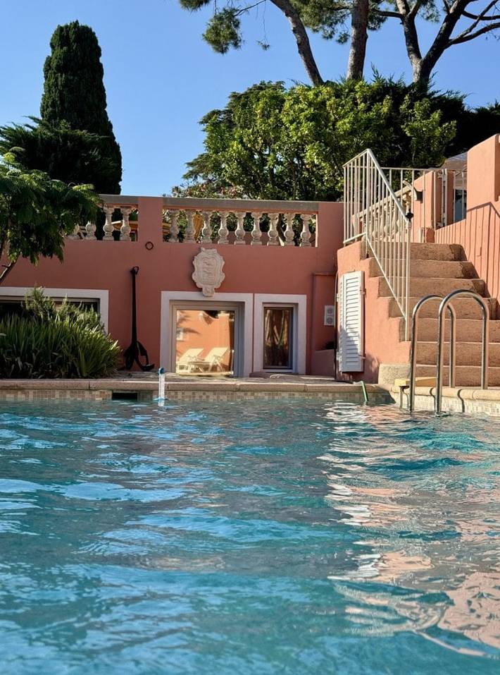 Chambre d’hôte pour 2 personnes, avec jardin et piscine