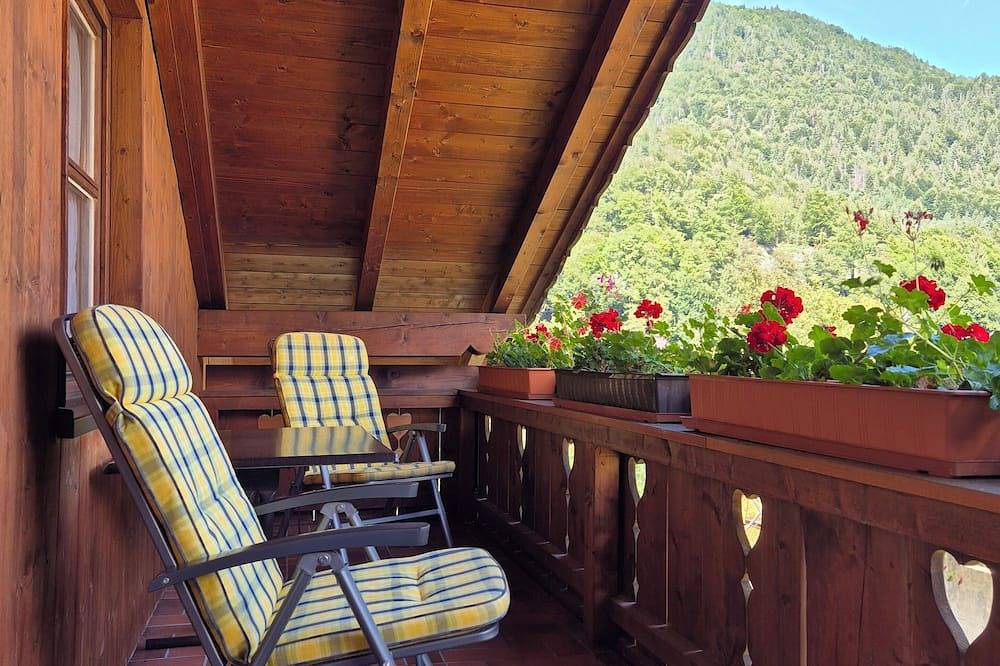 Ganze Wohnung, Gemütliche Ferienwohnung in der Nähe von Garmisch-Partenkirchen. in Oberau, Bayerische Alpen