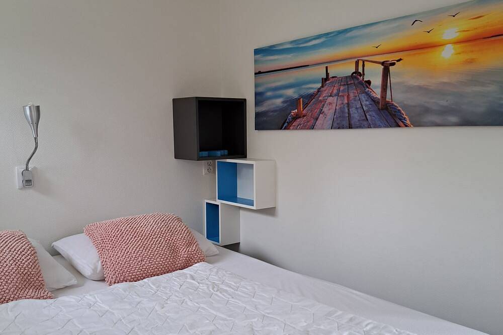Luxe moderne bungalow vlakbij duinen en strand. Gratis Wifi. in Sint Maartensvlotbrug, Nederlandse Noordzeekust
