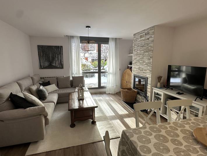 Apartamento para 5 personas, con Balcón/Terraza además de Jardín y Vistas en Sabiñánigo