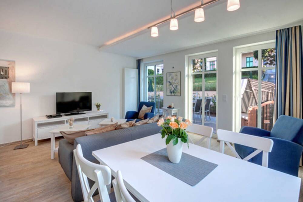 Villa Lara Whg. 2, Strandnah, Südterrasse, Fahrstuhl - Villa Lara, Strandnah, in Drei Kaiserbäder, Heringsdorf