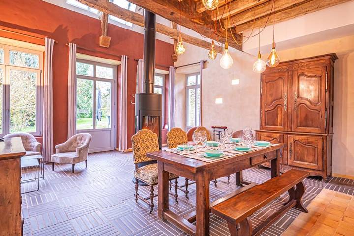 Location de vacances pour 2 personnes, avec jardin ainsi que piscine et vue à Bessé-sur-Braye - 4