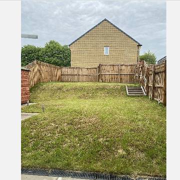 Holiday Rental for 4 People in Leeds, West Yorkshire, Photo 2