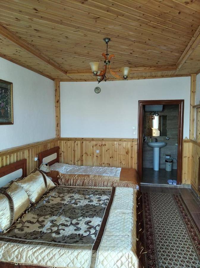 Chambre d’hôte pour 4 personnes, avec vue et jardin, adapté aux familles dans Gjirokastër - 4