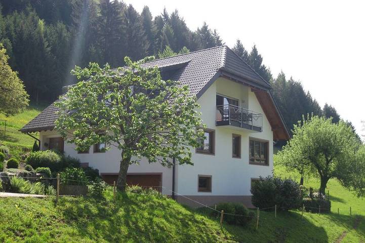 Ferienhaus für 4 Personen, mit Balkon und Garten in Waldkirch