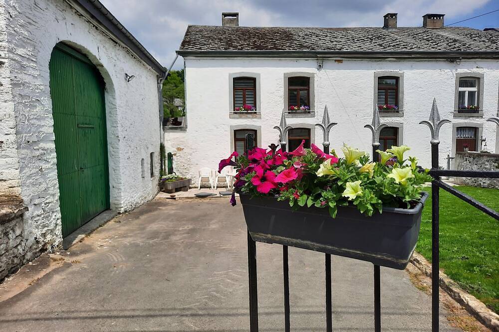 Gîte-Family-Ensuite with Bath-Garden View in Tenneville, Provincie Luxemburg