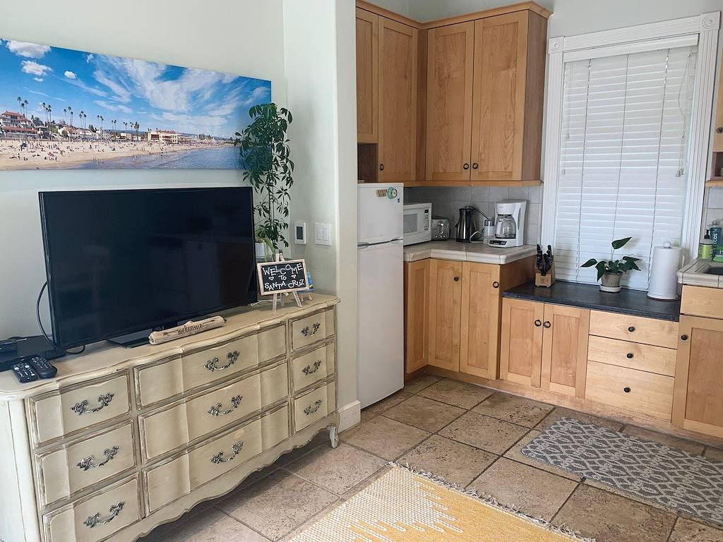 Oceanside Victorian Cottage am malerischen West Cliff Drive in Santa Cruz, Santa Cruz County