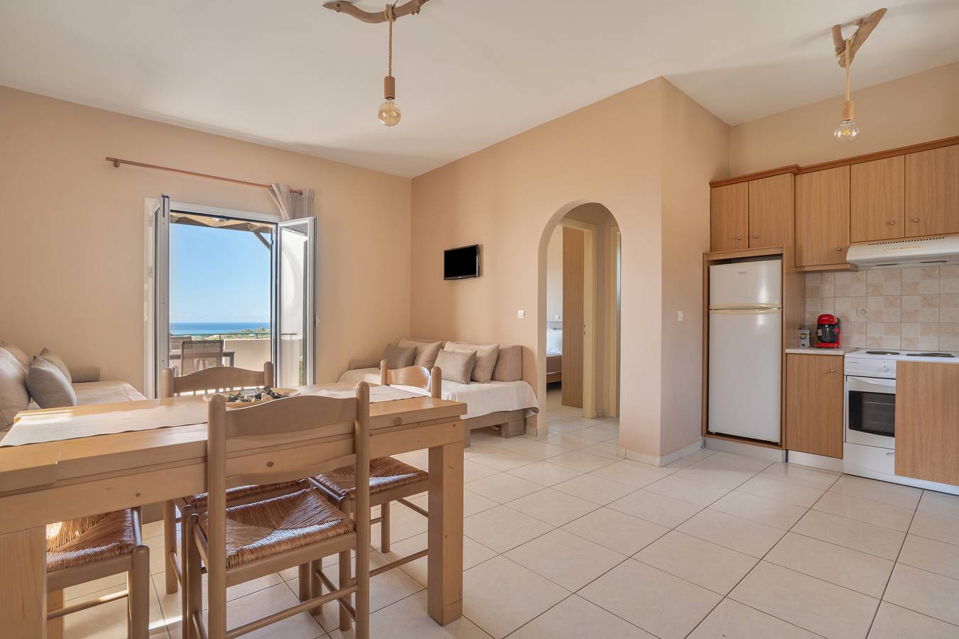 Entire apartment, Apartment 'Evridiki' with Sea View, Wi-Fi and Air Conditioning in Mousata, Kefalonia