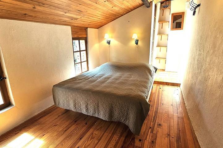 Gîte pour 14 personnes, avec jardin et terrasse, animaux acceptés à Goudargues - 2