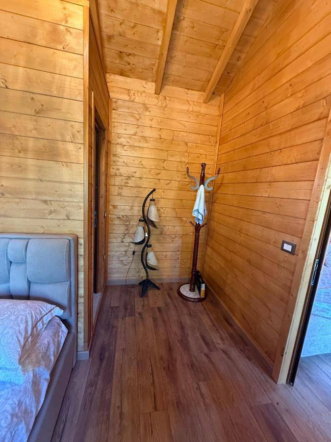 Bungalow with Patio in Drenovë, Albanien