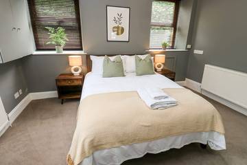 Cottage for 15 People in Holmfirth, West Yorkshire, Photo 4