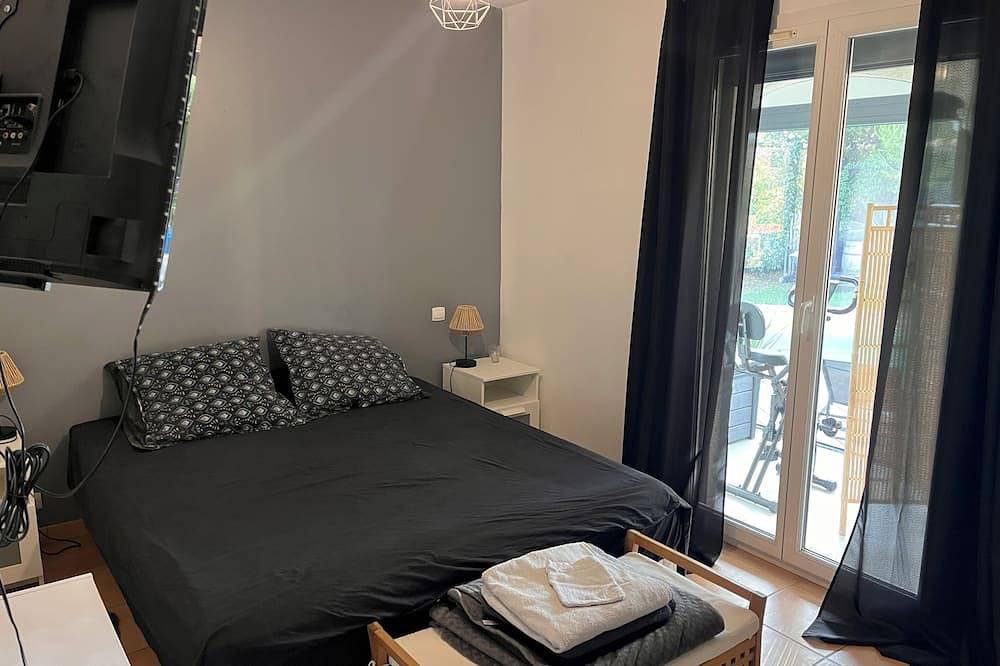 Maison/Villa 6 à 8 personnes Clim. piscine, jeux, sports et nature in Aniane, Région de Lodève