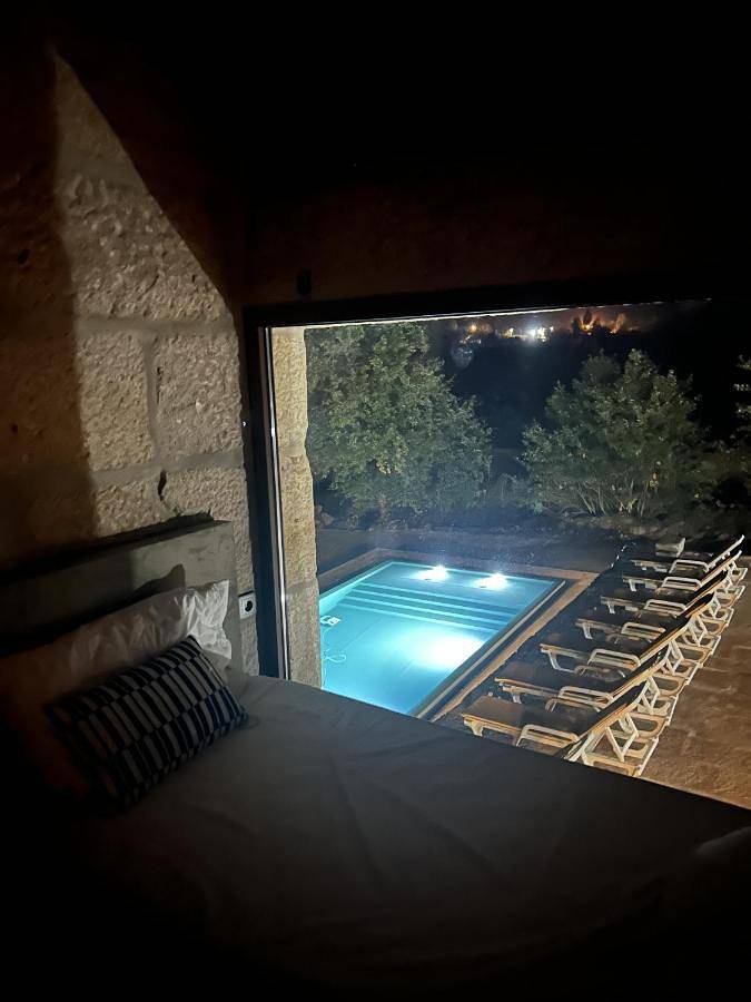 Location de vacances pour 8 personnes, avec piscine ainsi que vue et jardin dans Póvoa de Lanhoso - 2