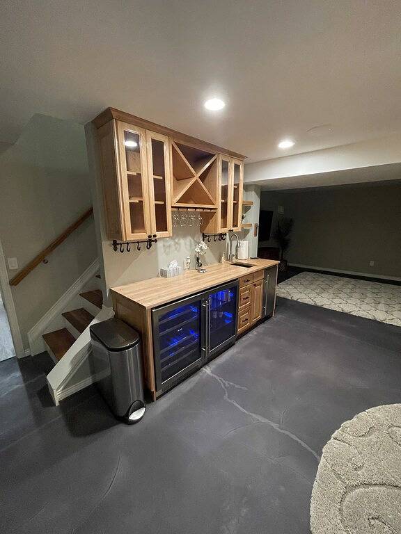 Willow Creek Oasis with Amazing Outdoor Kitchen in Centennial, Arapahoe County