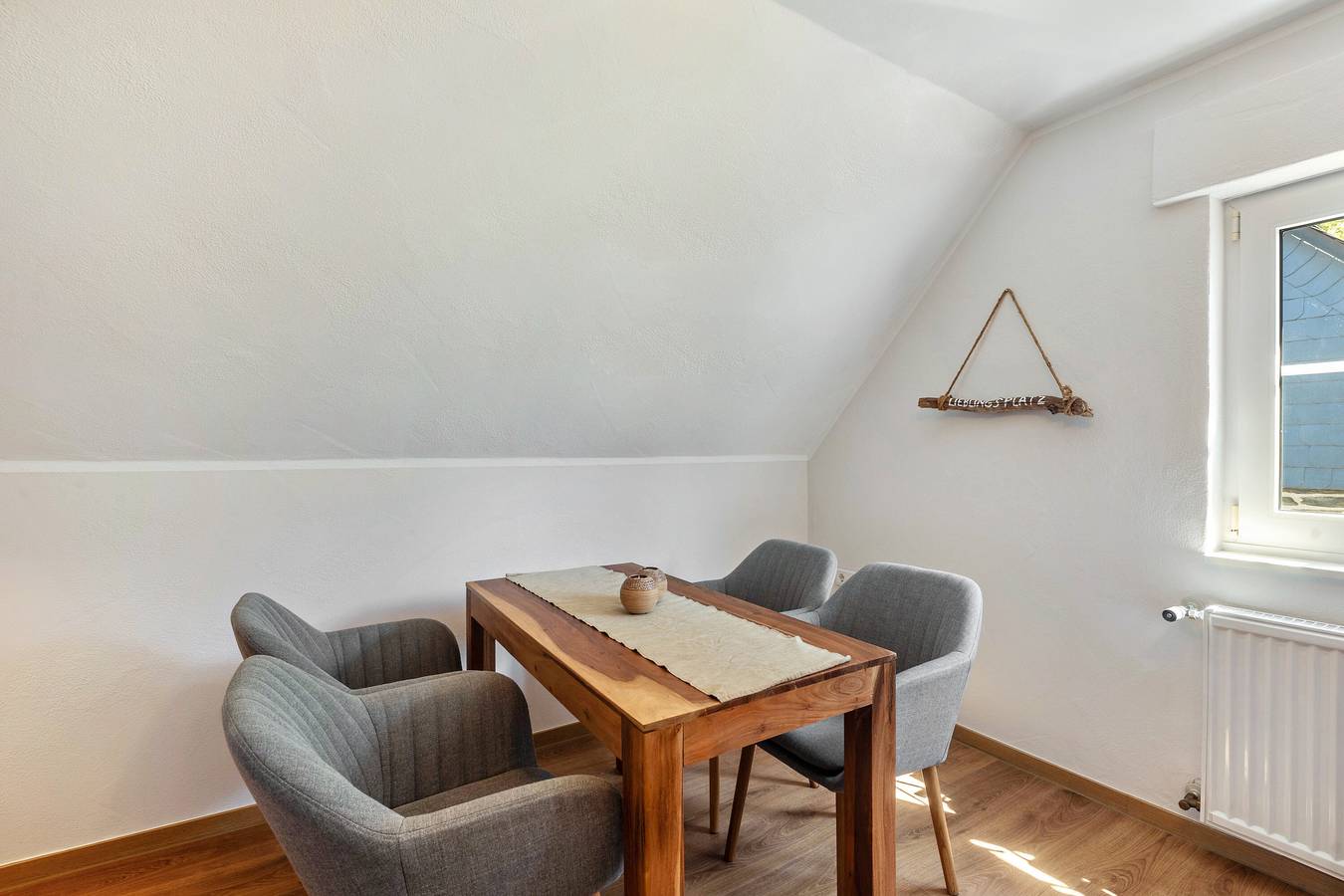 Ganze Wohnung, Apartment 'Gellinghausen' mit gemeinsamer Terrasse, privatem Garten und Wlan in Schmallenberg, Hochsauerlandkreis