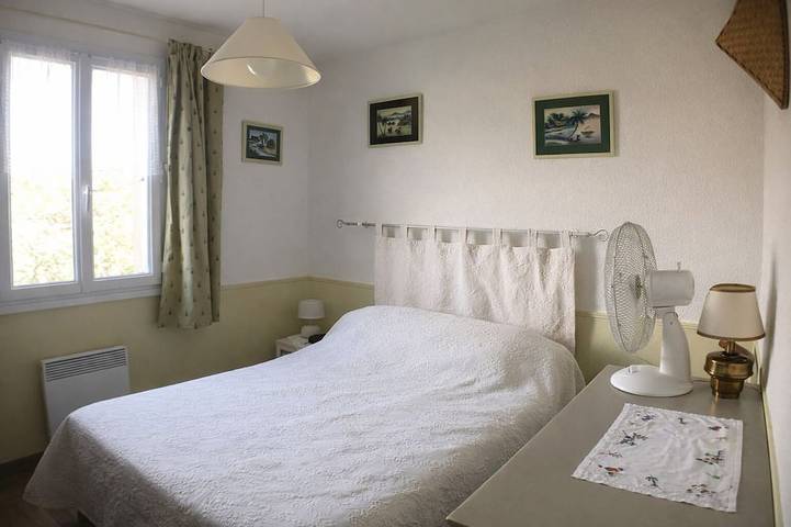 Location de vacances pour 8 personnes, avec jardin à Baron - 2