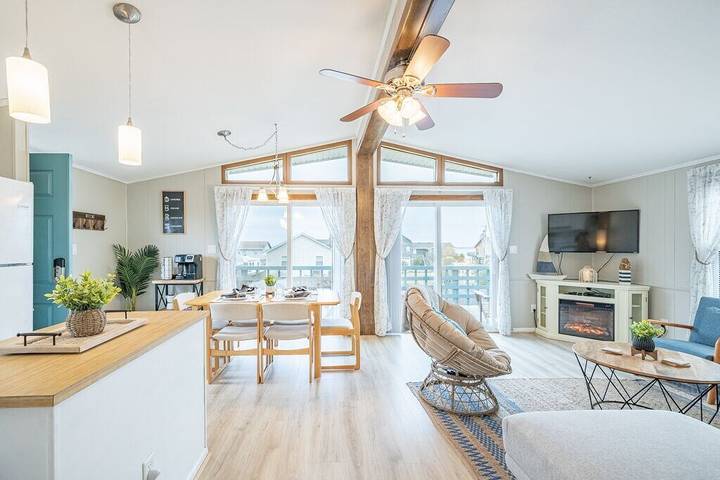 Ferienhaus für 7 Personen, mit Whirlpool und Pool sowie Terrasse und Garten - 1