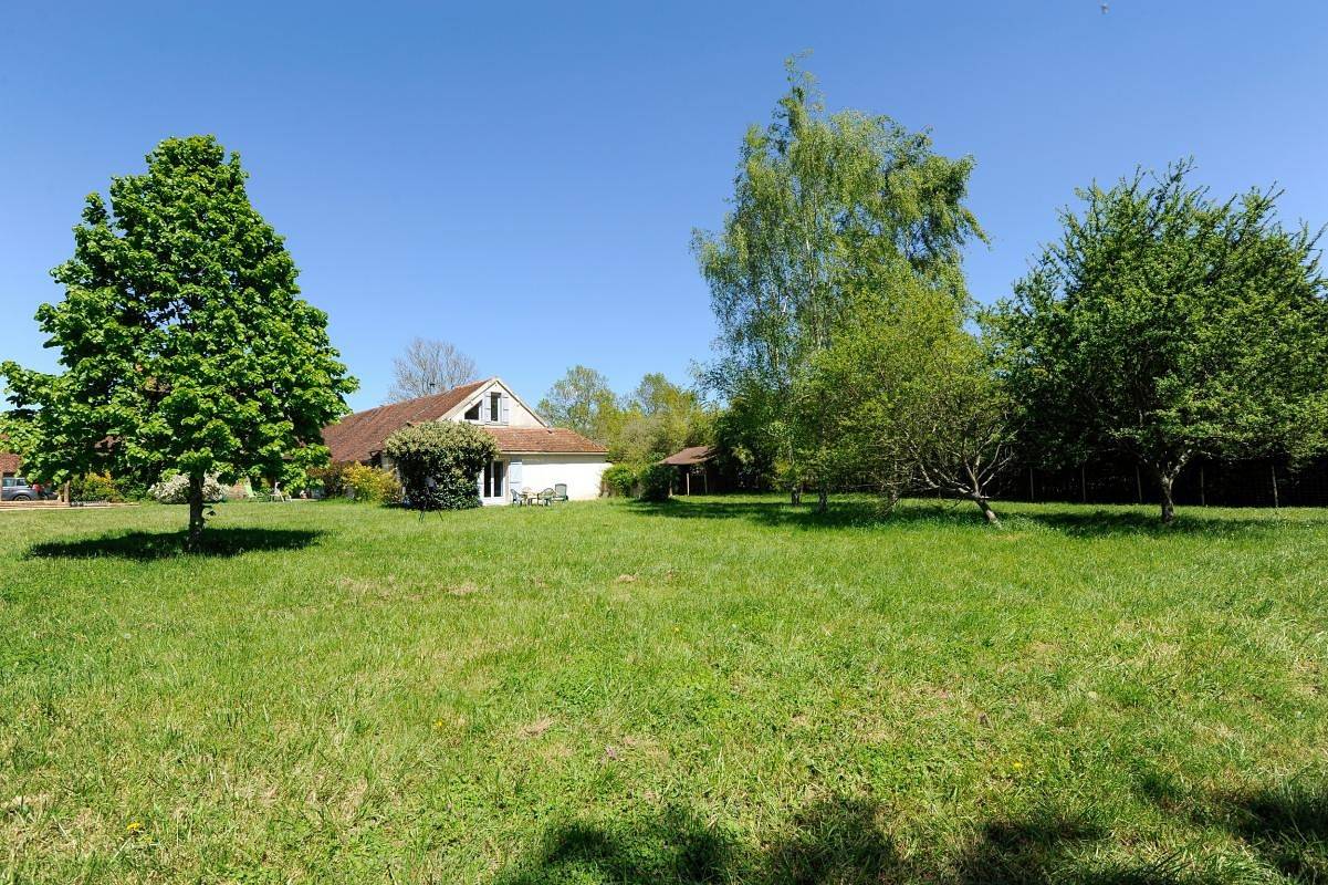 Gîte für 3 Personen mit Garten in Saint-Boil, Region Chalon-sur-Saône