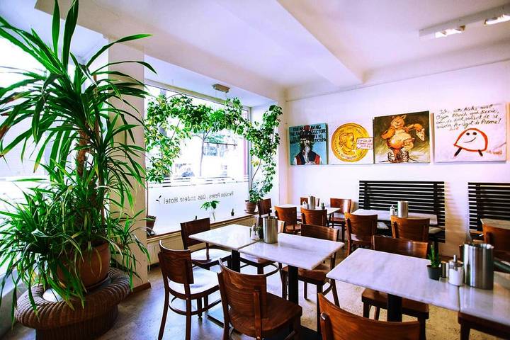 Hotel für 10 Personen, mit Garten in Charlottenburg Berlin - 3