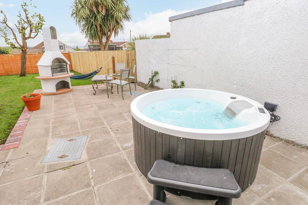 54 Pencoed Road, pet friendly, with hot tub in Burry Port in Burry Port, Carmarthenshire