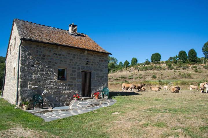 Gîte pour 6 personnes, avec Terrasse ainsi que Jardin et Vue