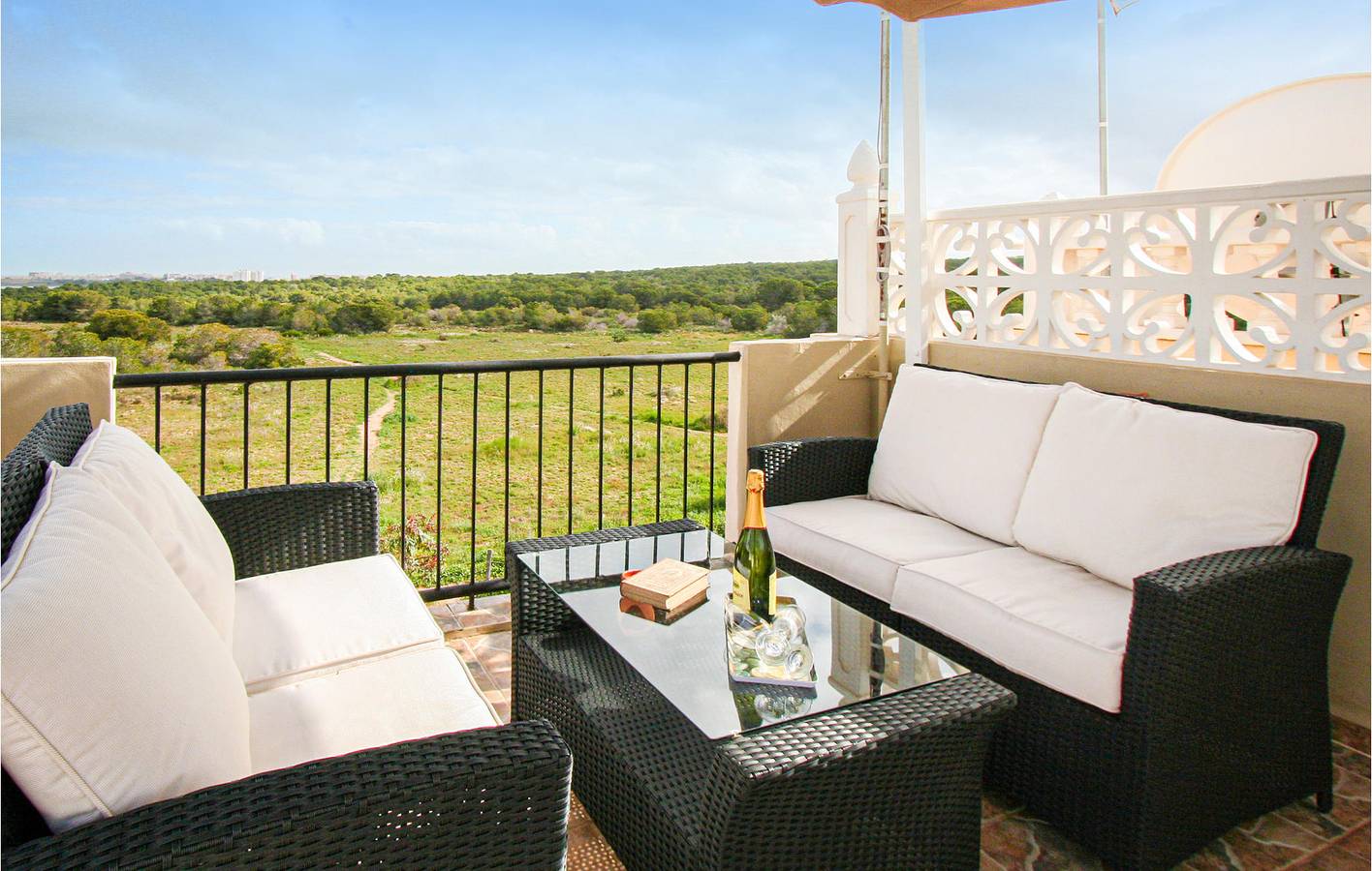 Holiday Apartment for 5 People in El Chaparral, Torrevieja