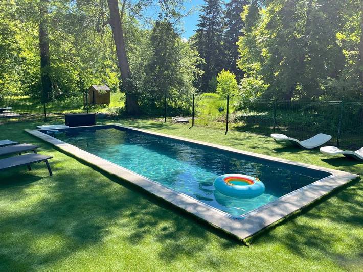 Location de vacances pour 4 personnes, avec vue ainsi que jardin et piscine à Bellerive-sur-Allier - 3