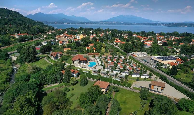 Camping für 4 Personen, mit Terrasse und Kinderpool sowie Pool im Piemont