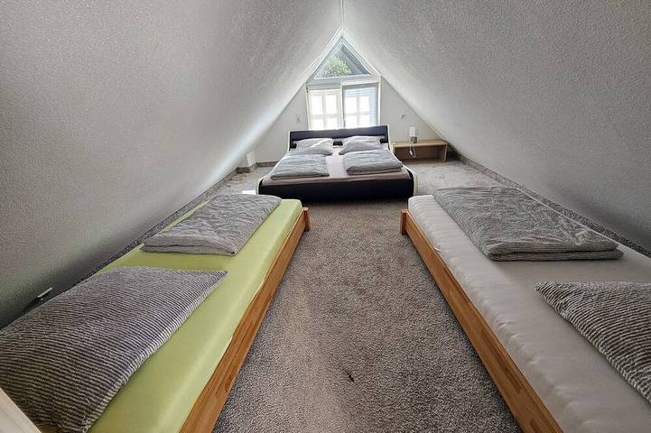 Luftkurort  Eslohe  Ferienhaus Zentrum  300 qm Wohnfläche   18 Personen in Eslohe, Hochsauerlandkreis