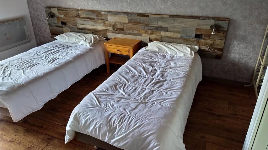 Gîte pour 8 personnes, avec terrasse et jardin - 1