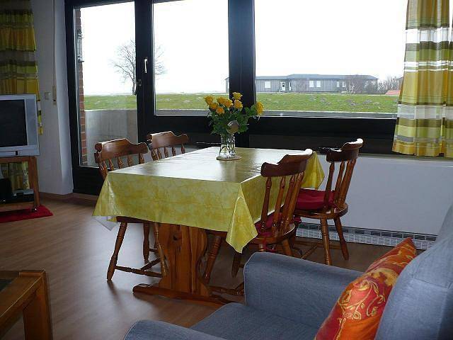 Ferienwohnung für 4 Personen, mit Meerblick und Balkon in Schillig - 2