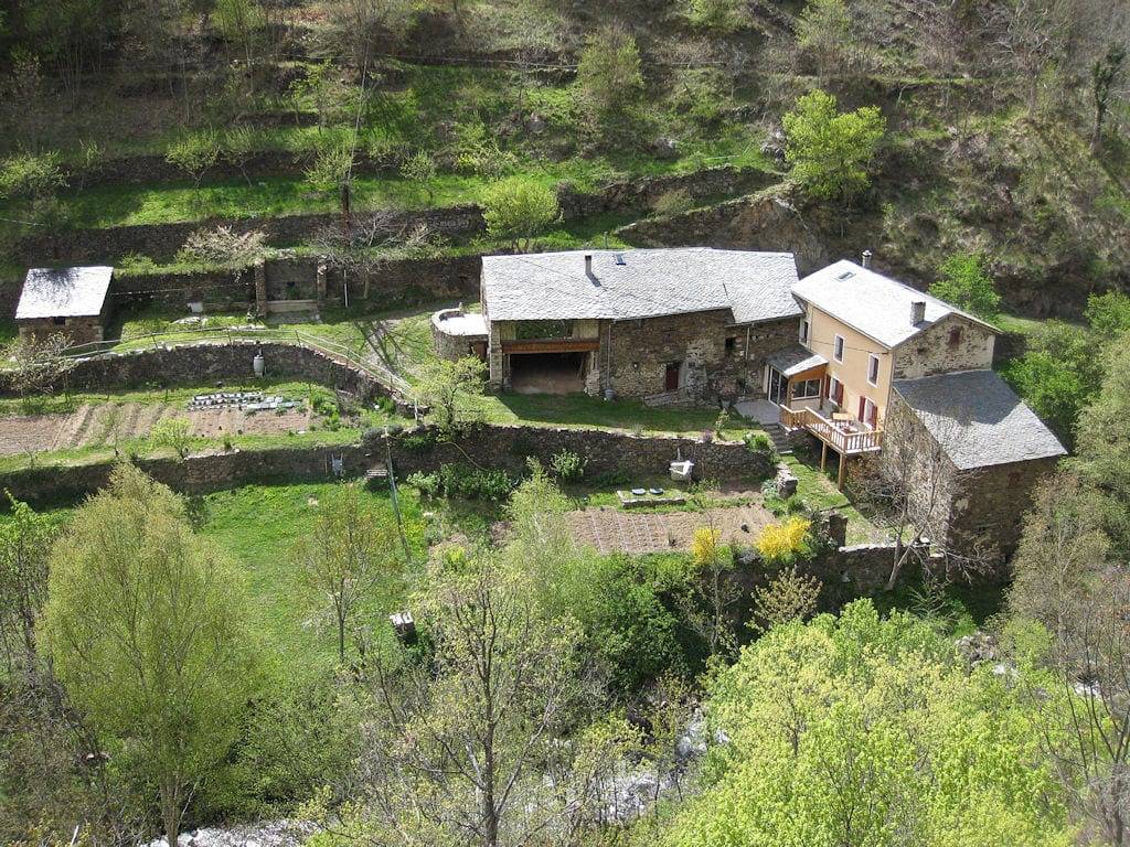 Chambres et table d'hôtes du Mas de Trape - Chambre du meunier in Ayguatébia-Talau, Région de Prades