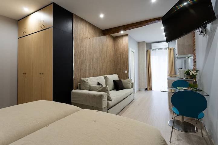 Apartamento entero, Apartamento Estudio con Vista a la Calle in Santander, Costa de Cantabria