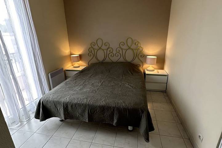 Gîte pour 4 personnes, avec piscine ainsi que jardin et balcon dans Golf Bluegreen Sainte-Maxime - 2