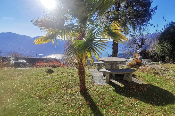 Ferienwohnung für 4 Personen, mit Balkon und Garten in Locarno