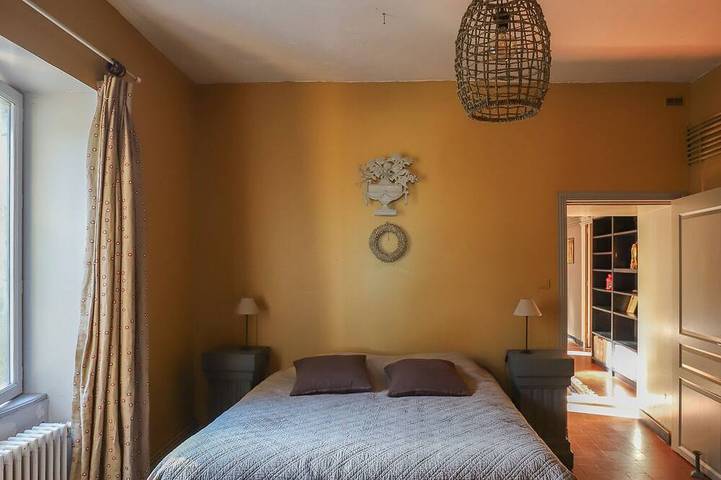 Gîte pour 5 personnes, avec piscine et terrasse à Saint-Julien-de-Civry - 2