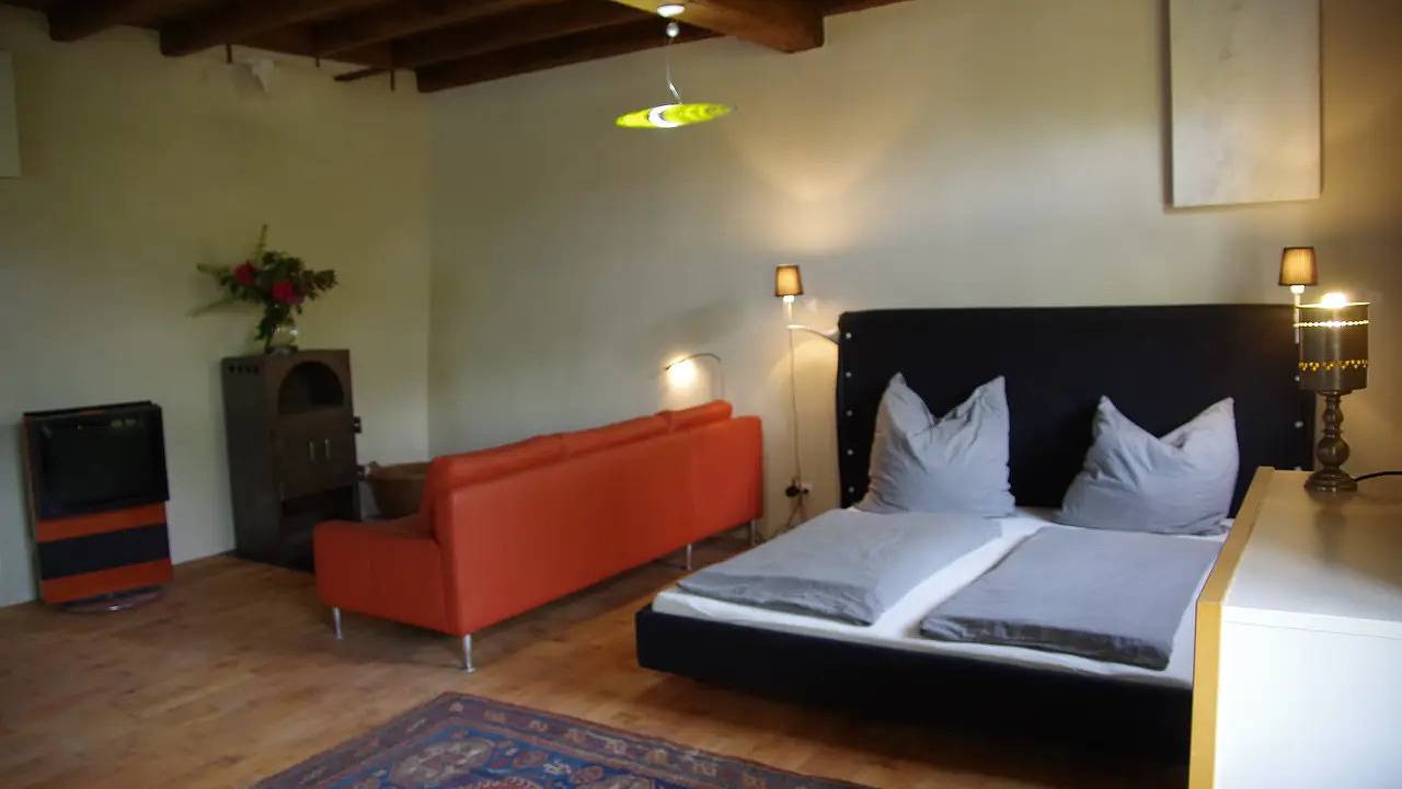 Appartement de vacances entier, Appartement de vacances pour 3 personnes avec terrasse in Busserolles, Parc naturel régional Périgord-Limousin