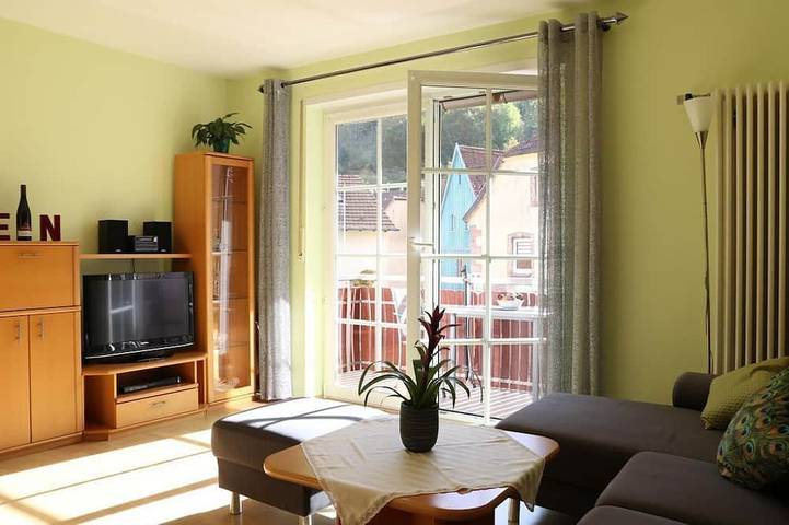 Ferienwohnung für 4 Personen, mit Balkon und Garten