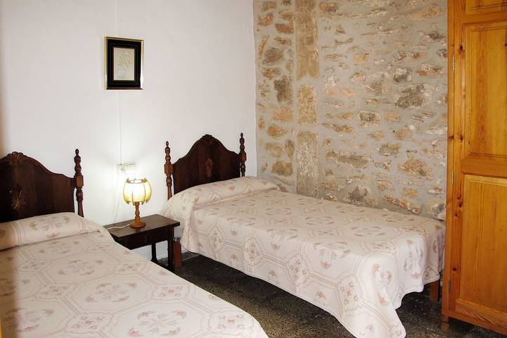 Finca für 5 Personen, mit Garten in Cala Llombards - 2