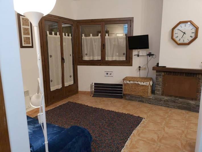 Gîte pour 4 personnes, avec vue et terrasse, animaux acceptés à Rialp - 4
