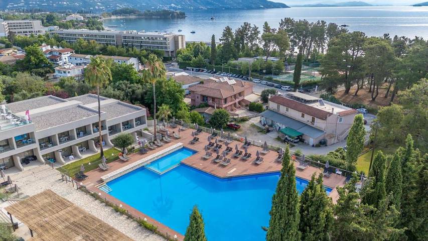 Hôtel pour 2 personnes, avec jardin ainsi que piscine et vue