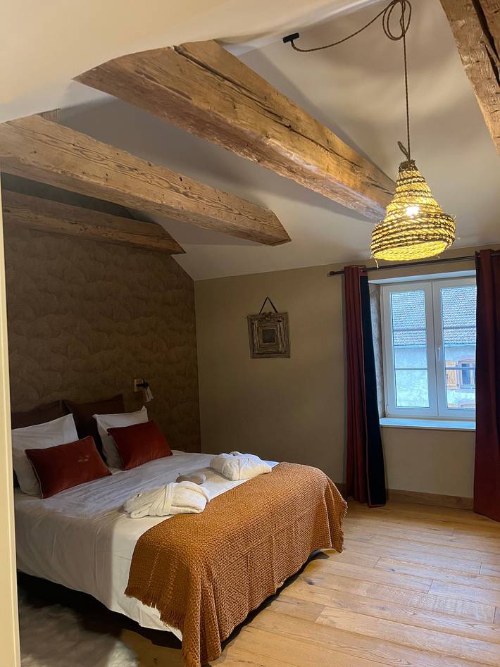 Chambre d’hôte pour 2 personnes, avec Jardin à Docelles