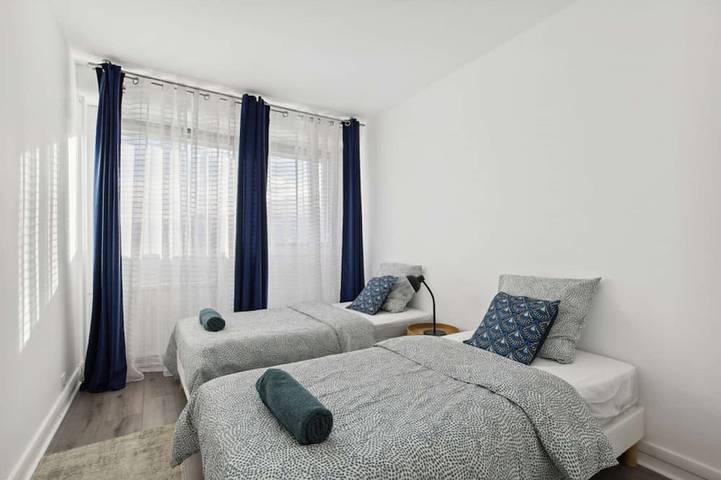 Gîte pour 8 personnes, avec balcon, animaux acceptés à Colombes - 3