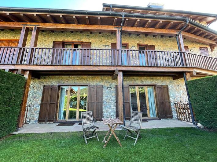 Casa rural para 8 personas, con Balcón y Terraza además de Jardín y Vistas en Baixa Cerdanya - 2