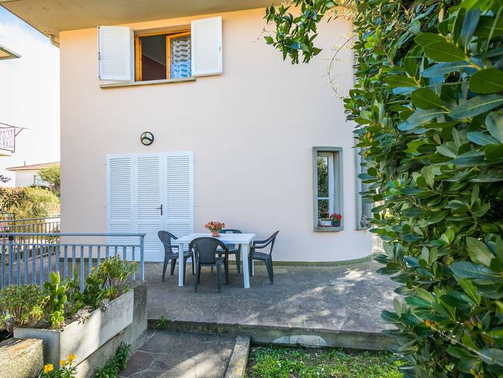 Appartamento per 2 persone, con giardino, con animali domestici in Rosignano Solvay