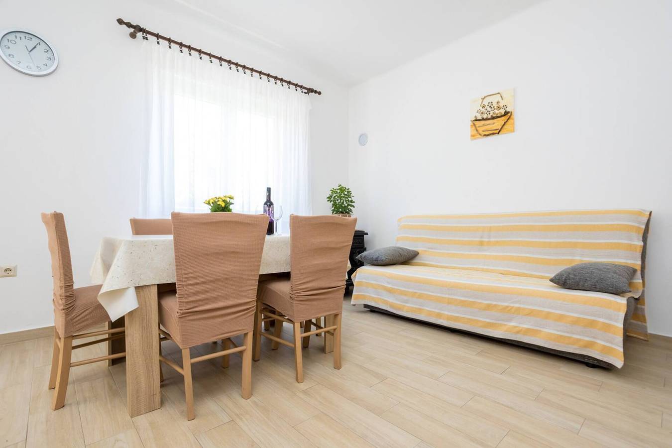 Apartamento entero, Apartment Andjelko - sea view, 60 meters from the sea, pet-friendly, with balcony and terrace, free parking in Silo (Krk), Krk (isla)